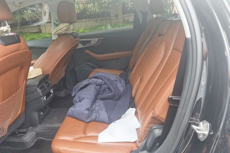 Used Audi Q7 2019 55 TFSI Technology Edition Left Rear Seat