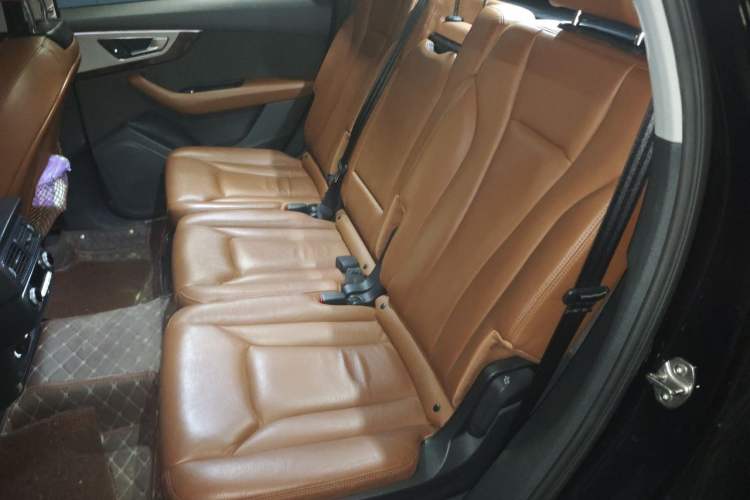 Used Audi Q7 2019 55 TFSI S line Sport Edition Left Rear Seat