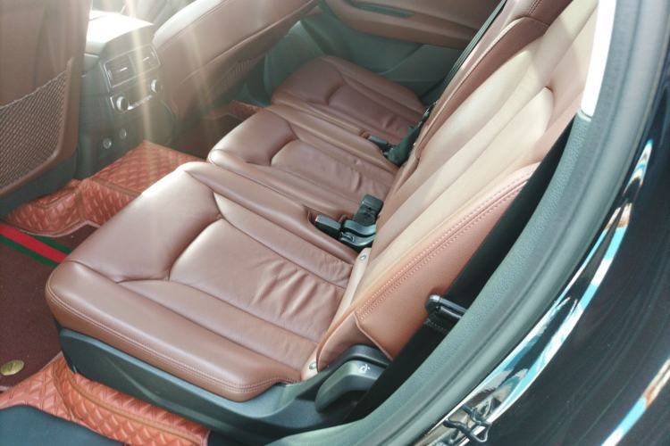 Used Audi Q7 2019 55 TFSI Technology Edition Left Rear Seat