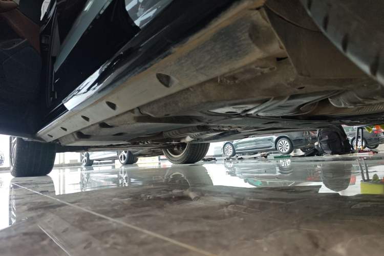 Used Audi Q7 2019 55 TFSI S line Sport Edition Left Side Sill