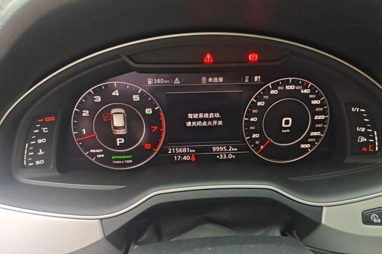 Used Audi Q7 2019 55 TFSI Technology Edition Odometer Close Up