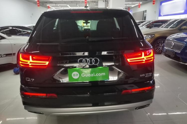 Used Audi Q7 2019 55 TFSI Technology Edition Rear