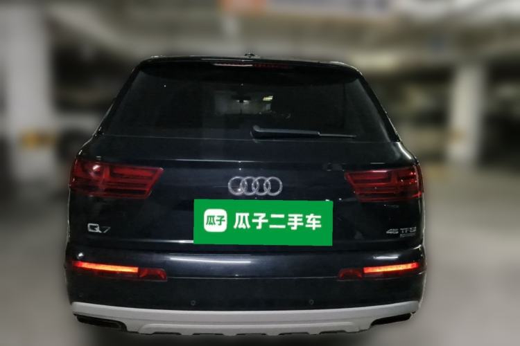 Used Audi Q7 2019 45 TFSI Comfort Model Rear