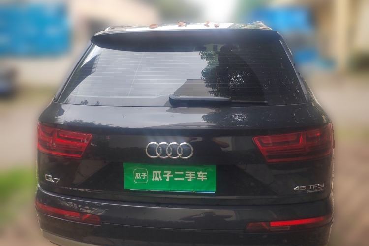 Used Audi Q7 2019 45 TFSI Comfort Model Rear