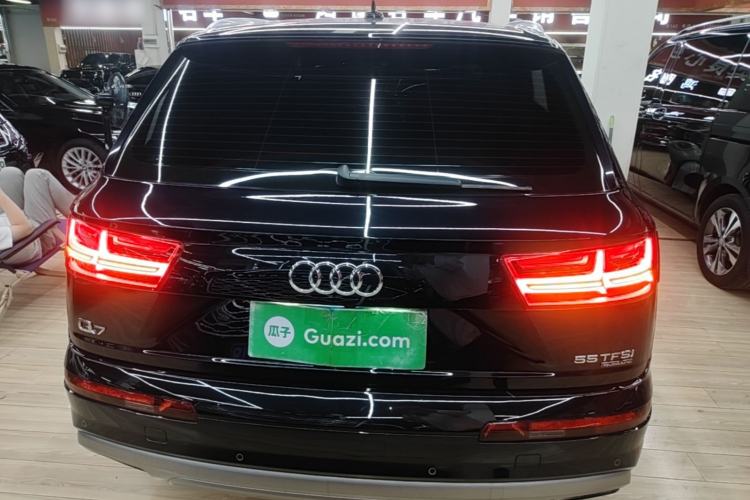 Used Audi Q7 2019 55 TFSI Technology Edition Rear