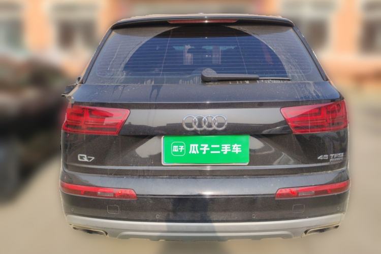 Used Audi Q7 2019 45 TFSI Comfort Model Rear