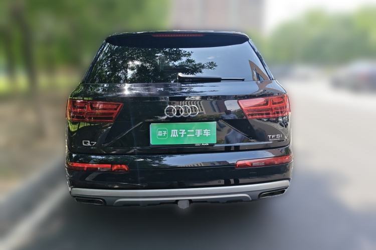 Used Audi Q7  Rear