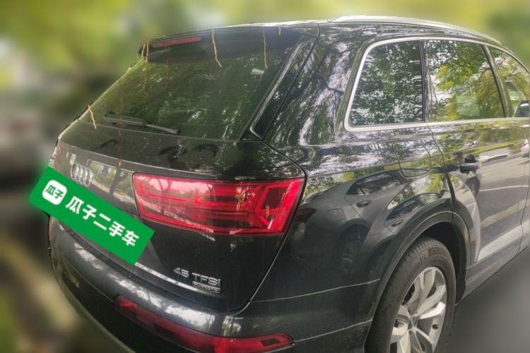 Used Audi Q7 2019 45 TFSI Comfort Model Rear