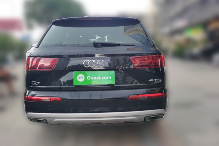 Used Audi Q7 2019 45 TFSI Comfort Model Rear