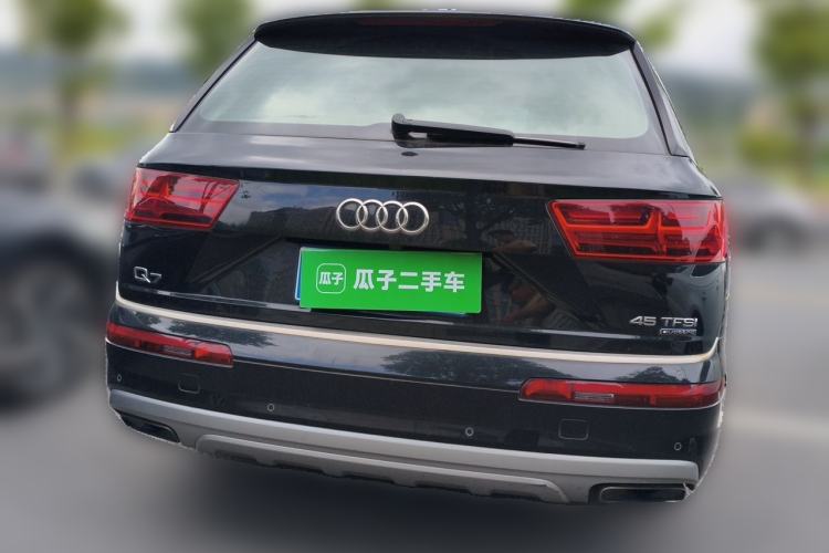 Used Audi Q7 2019 45 TFSI Comfort Model Rear