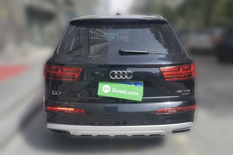 Used Audi Q7 2019 45 TFSI Comfort Model Rear