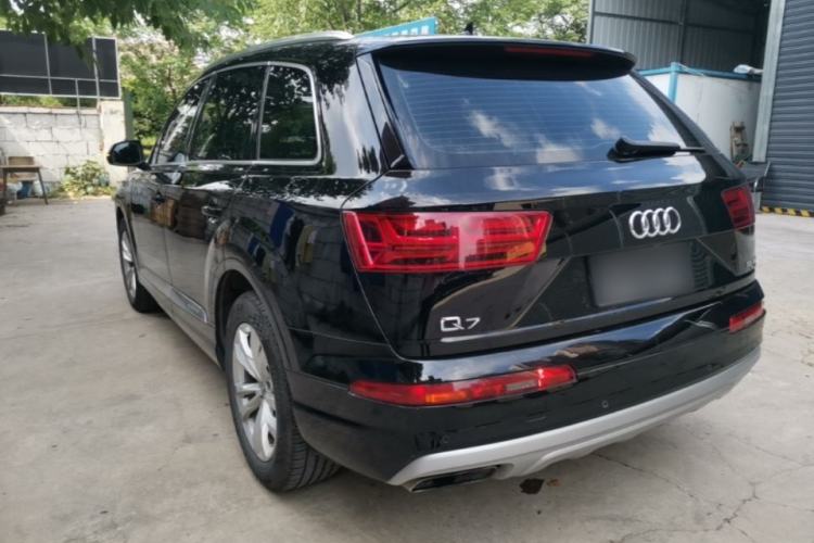 Used Audi Q7 2019 55 TFSI Technology Edition Rear Left 45 Deg