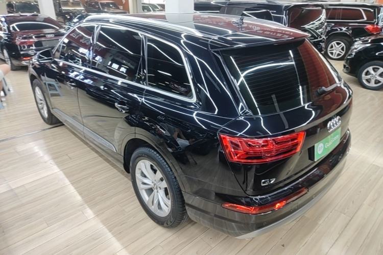 Used Audi Q7 2019 55 TFSI Technology Edition Rear Left 45 Deg