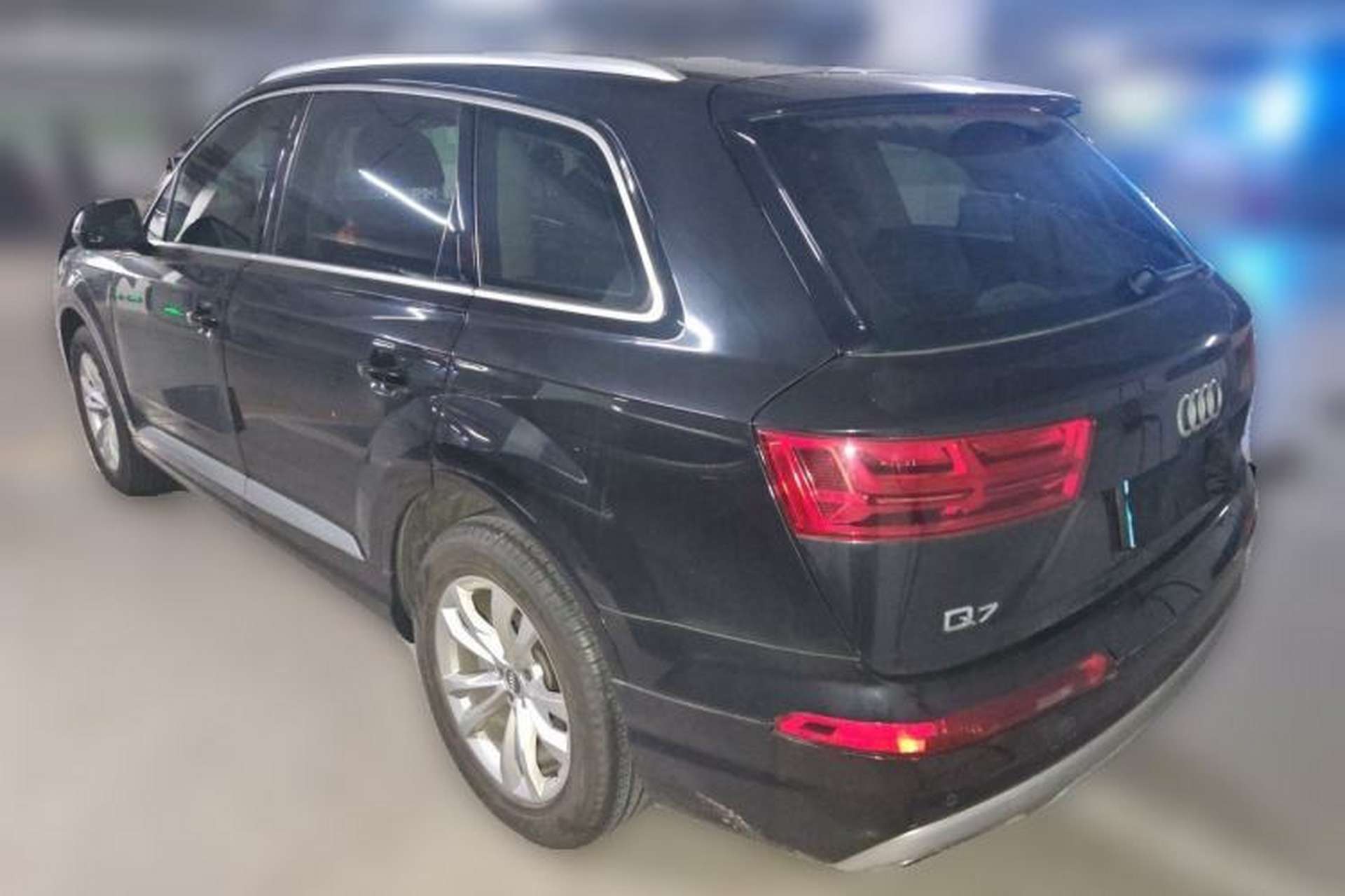Used Audi Q7 2019 45 TFSI Comfort Model Rear Left 45 Deg