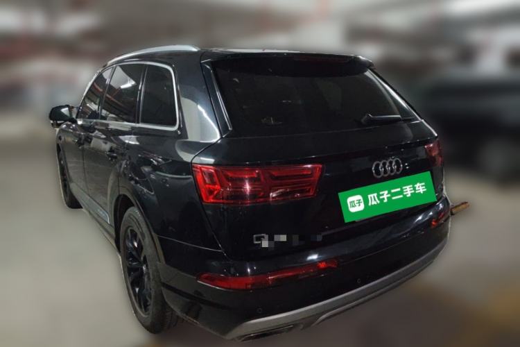 Used Audi Q7 2019 45 TFSI Comfort Model Rear Left 45 Deg