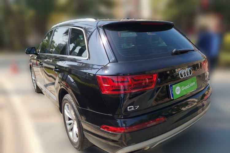 Used Audi Q7 2019 55 TFSI Technology Edition Rear Left 45 Deg