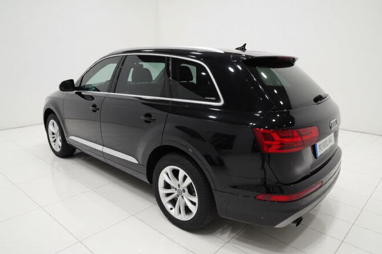 Used Audi Q7 2019 45 TFSI Comfort Model Rear Left 45 Deg