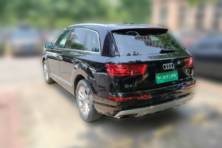 Used Audi Q7 2019 45 TFSI Comfort Model Rear Left 45 Deg