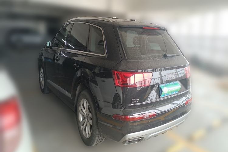Used Audi Q7  Rear Left 45 Deg