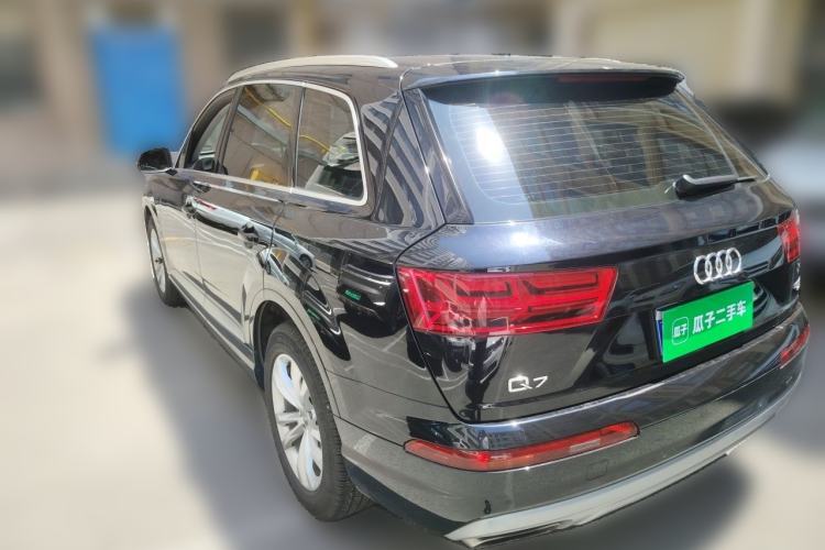 Used Audi Q7 2019 55 TFSI Technology Edition Rear Left 45 Deg
