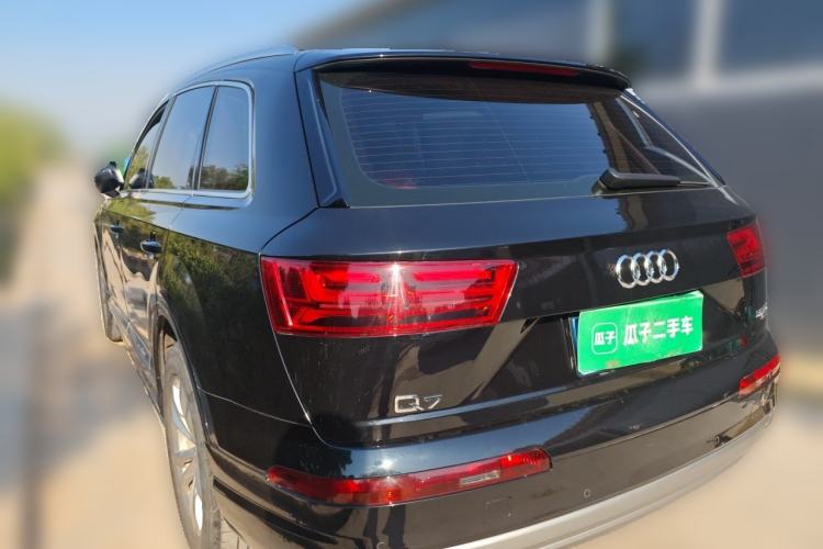Used Audi Q7 2019 55 TFSI Technology Edition Rear Left 45 Deg