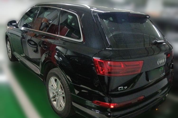 Used Audi Q7 2019 45 TFSI S line Sport Edition Rear Left 45 Deg