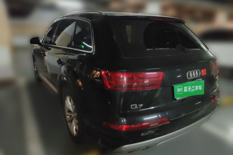 Used Audi Q7 2019 55 TFSI Technology Edition Rear Left 45 Deg