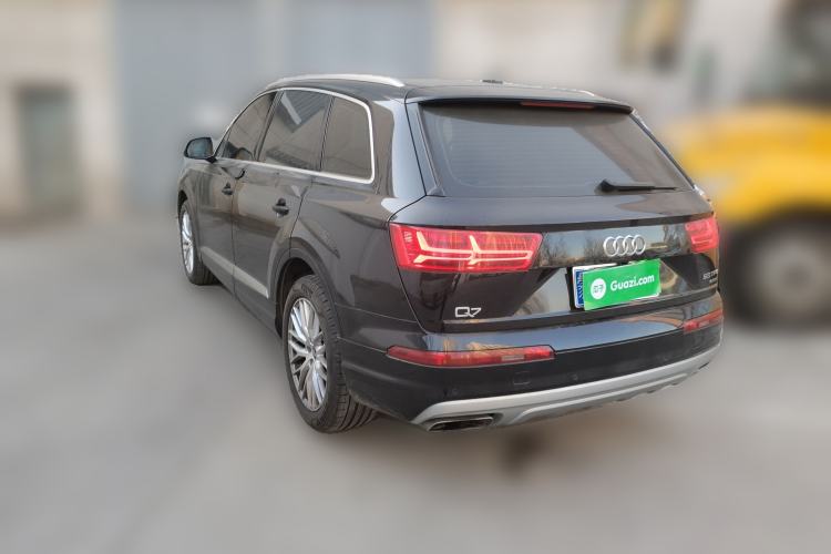Used Audi Q7 2019 55 TFSI Technology Edition Rear Left 45 Deg