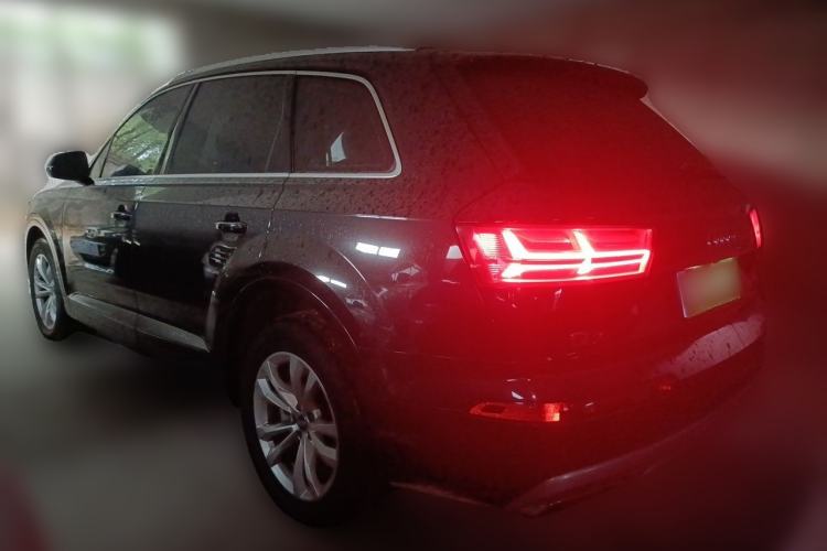 Used Audi Q7 2019 55 TFSI Technology Edition Rear Left 45 Deg