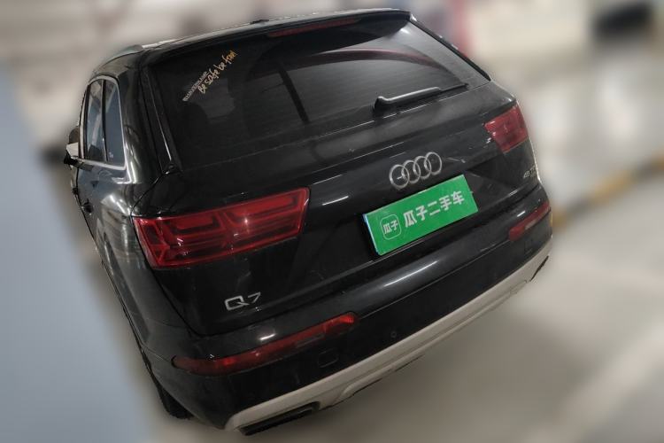 Used Audi Q7 2019 45 TFSI Comfort Model Rear Left 45 Deg