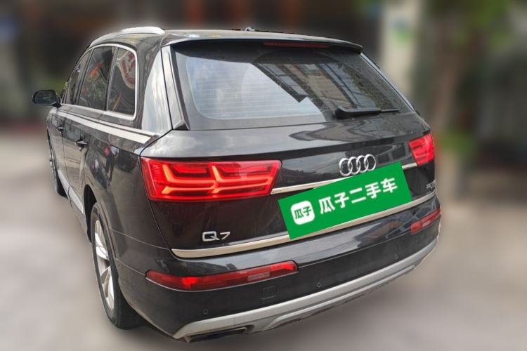 Used Audi Q7 2019 55 TFSI Technology Edition Rear Left 45 Deg