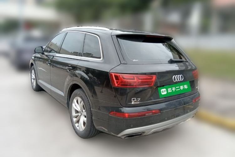 Used Audi Q7 2019 45 TFSI Comfort Model Rear Left 45 Deg