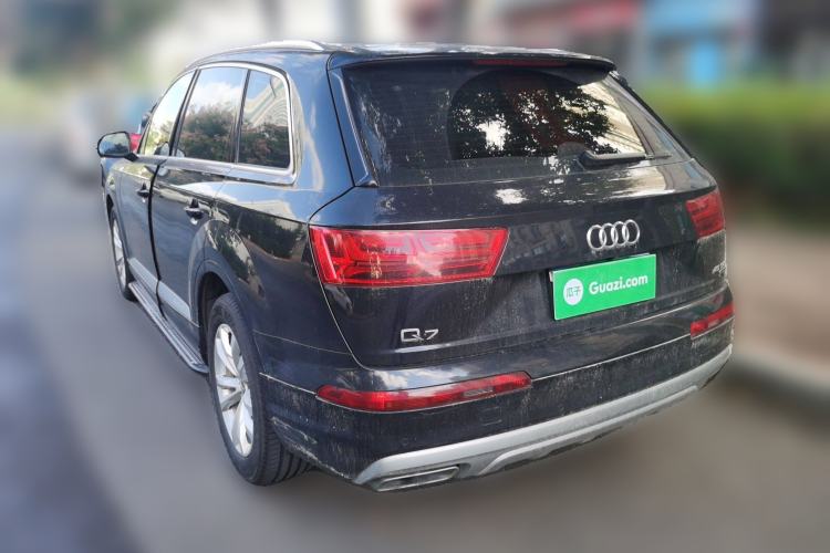 Used Audi Q7 2019 45 TFSI Comfort Model Rear Left 45 Deg