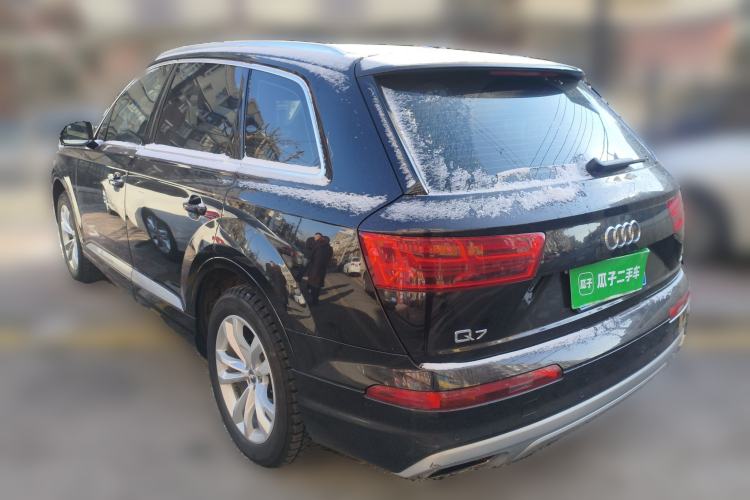Used Audi Q7 2019 45 TFSI Comfort Model Rear Left 45 Deg