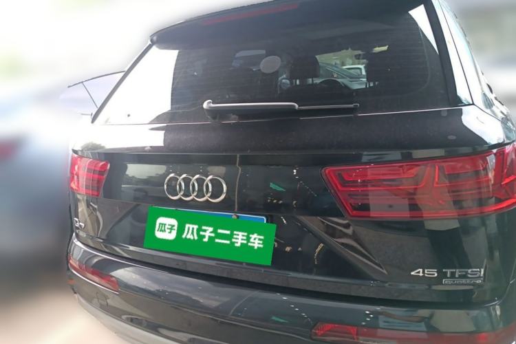Used Audi Q7 2019 45 TFSI Comfort Model Rear