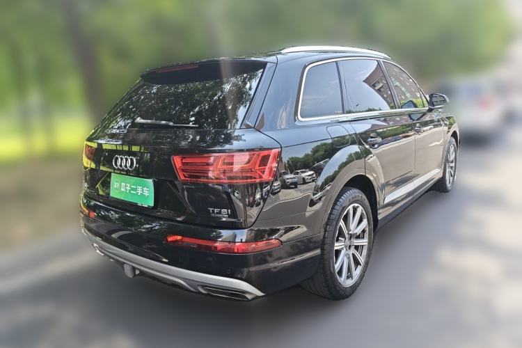 Used Audi Q7  Rear Right 45 Deg