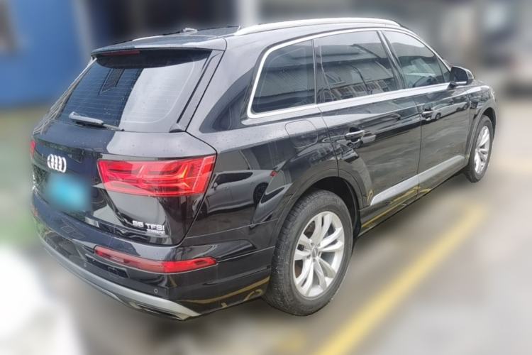 Used Audi Q7 2019 55 TFSI Technology Edition Rear Right 45 Deg
