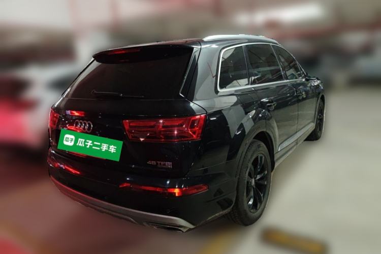 Used Audi Q7 2019 45 TFSI Comfort Model Rear Right 45 Deg