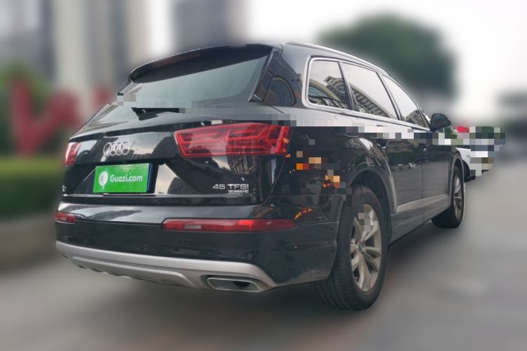 Used Audi Q7 2019 45 TFSI Comfort Model Rear Right 45 Deg