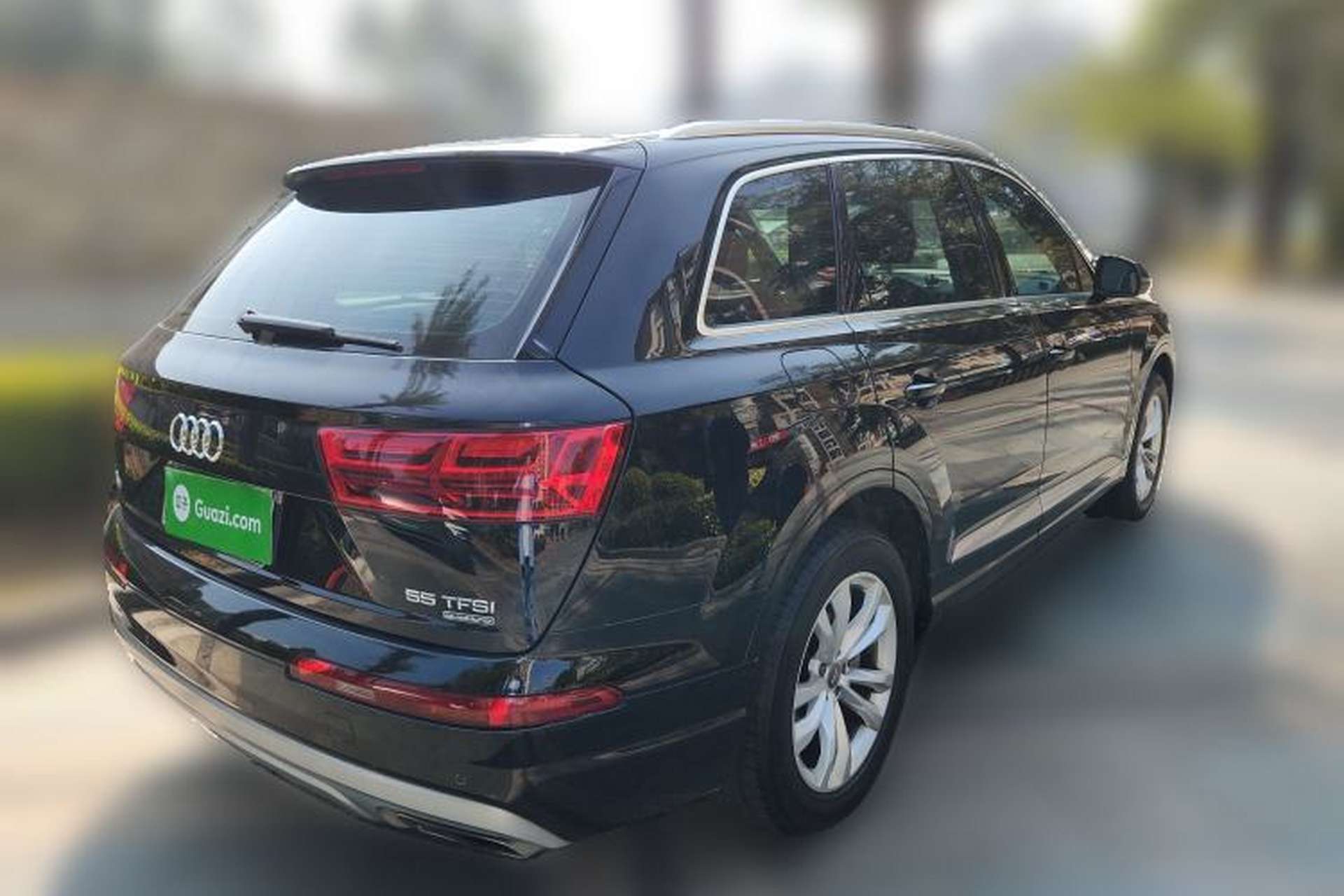Used Audi Q7 2019 55 TFSI Technology Edition Rear Right 45 Deg