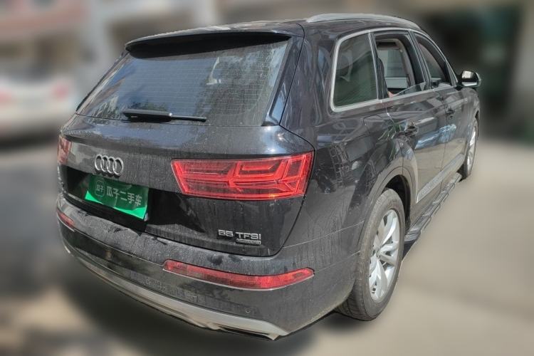 Used Audi Q7 2019 55 TFSI Technology Edition Rear Right 45 Deg