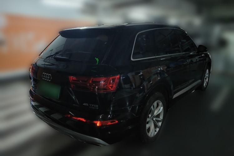 Used Audi Q7 2019 45 TFSI Comfort Model Rear Right 45 Deg