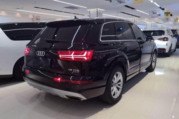 Used Audi Q7 2019 55 TFSI Technology Edition Rear Right 45 Deg
