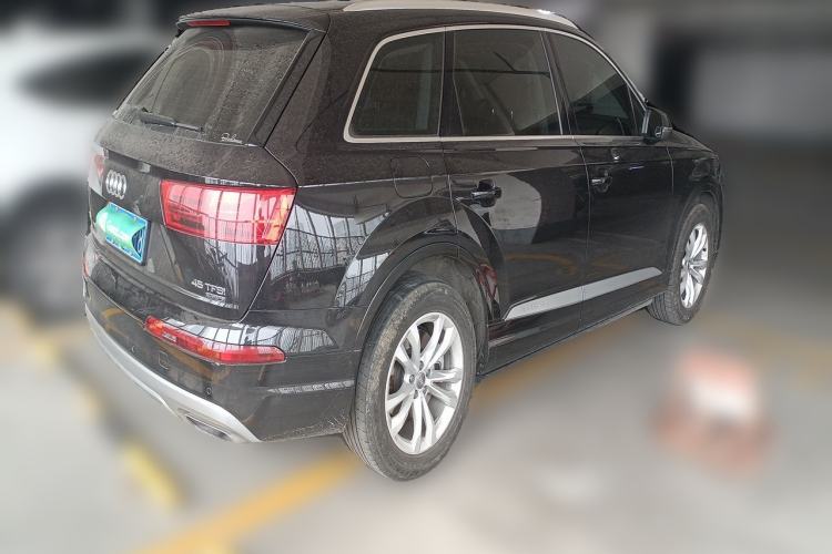 Used Audi Q7  Rear Right 45 Deg