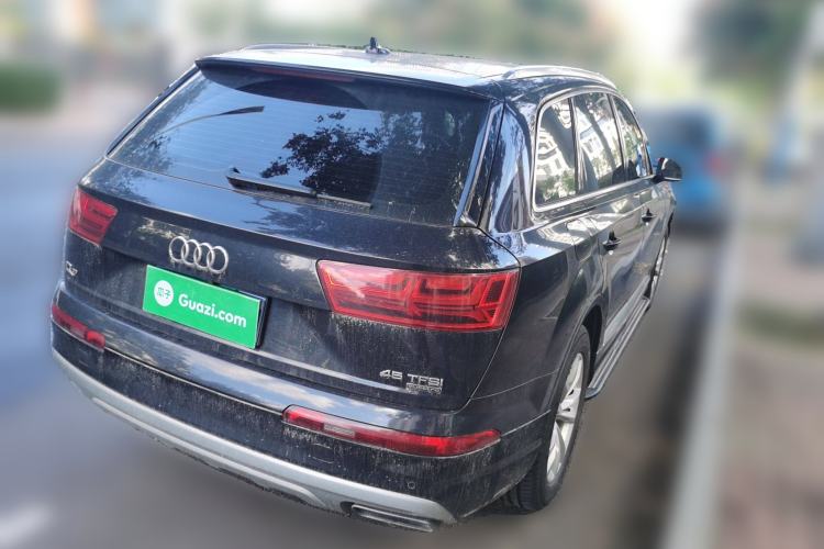 Used Audi Q7 2019 45 TFSI Comfort Model Rear Right 45 Deg
