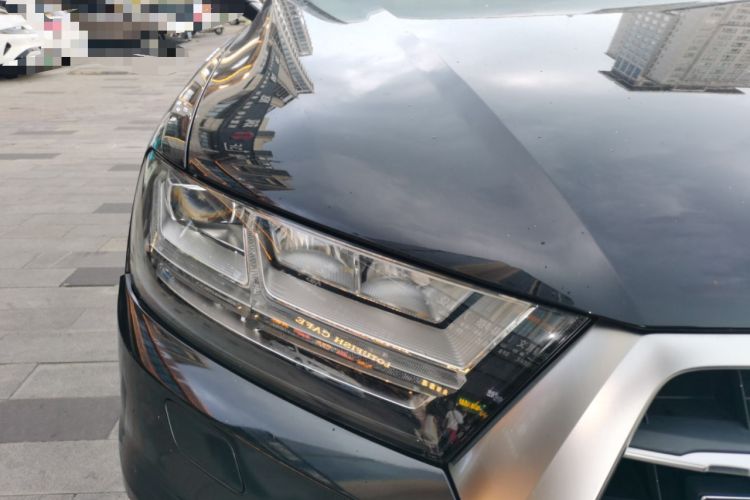 Used Audi Q7 2019 45 TFSI Comfort Model Right Front Headlight