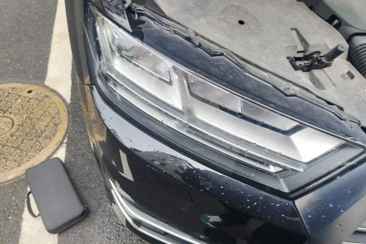 Used Audi Q7 2019 45 TFSI Comfort Model Right Front Headlight