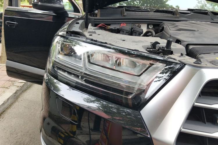 Used Audi Q7 2019 55 TFSI Technology Edition Right Front Headlight