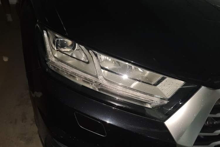 Used Audi Q7 2019 45 TFSI S line Sport Edition Right Front Headlight