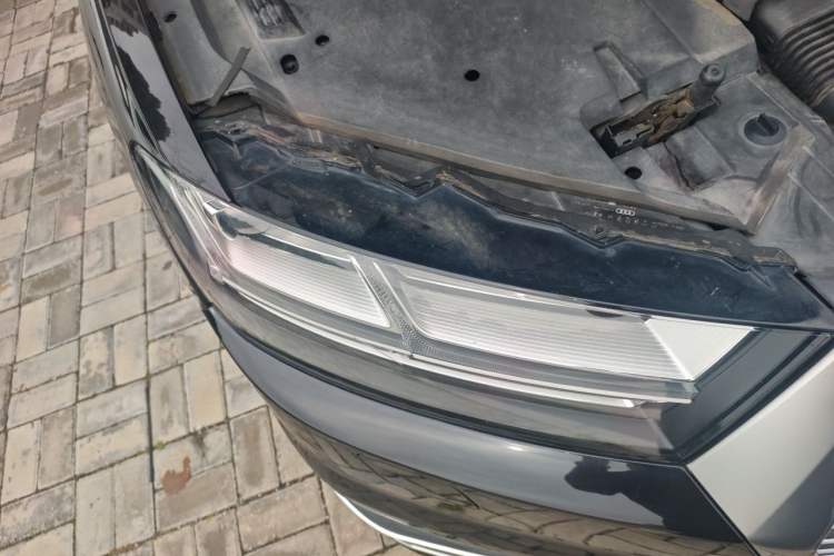 Used Audi Q7 2019 55 TFSI Technology Edition Right Front Headlight